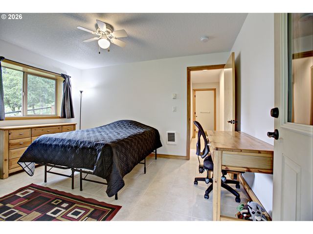 60300 Rays Way, St Helens, OR 97051
