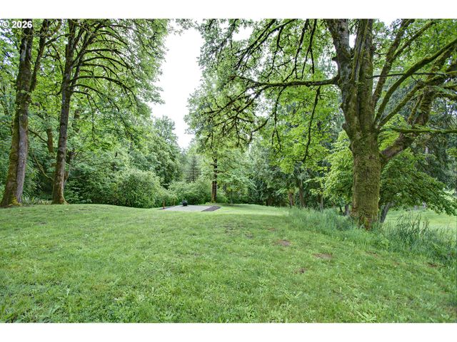 60300 Rays Way, St Helens, OR 97051