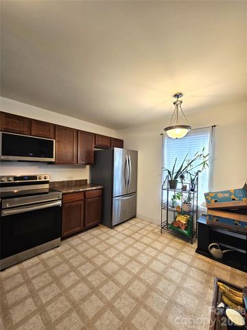 10703 Derryrush Drive, Charlotte, NC 28213
