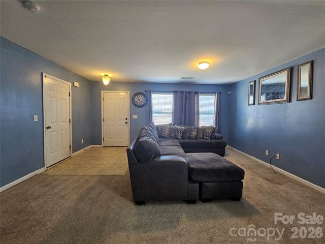 10703 Derryrush Drive, Charlotte, NC 28213