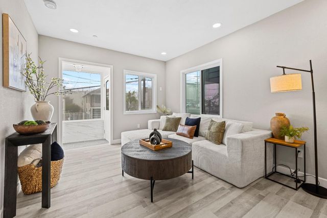 390 Guttenberg Street, Daly City, CA 94014