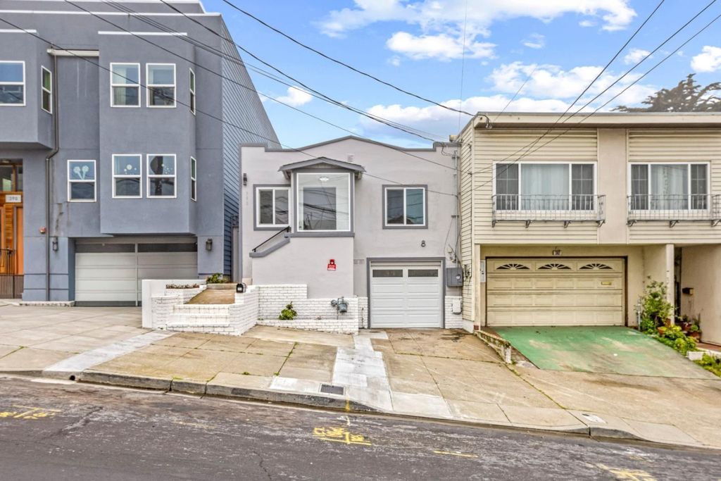 390 Guttenberg Street, Daly City, CA 94014