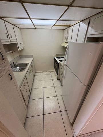 16215 NE 18th Ct 202, North Miami Beach, FL 33162