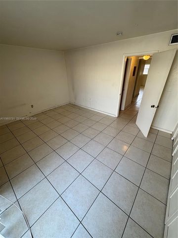 16215 NE 18th Ct 202, North Miami Beach, FL 33162