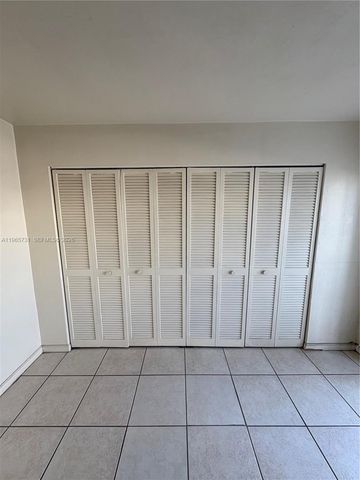 16215 NE 18th Ct 202, North Miami Beach, FL 33162