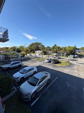 16215 NE 18th Ct 202, North Miami Beach, FL 33162