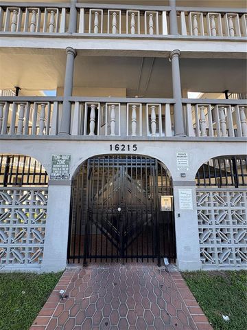 16215 NE 18th Ct 202, North Miami Beach, FL 33162
