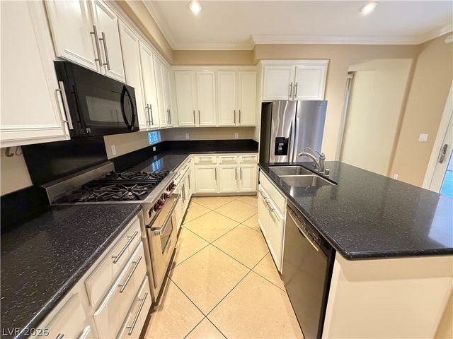 11398 Belmont Lake Drive 102, Las Vegas, NV 89135