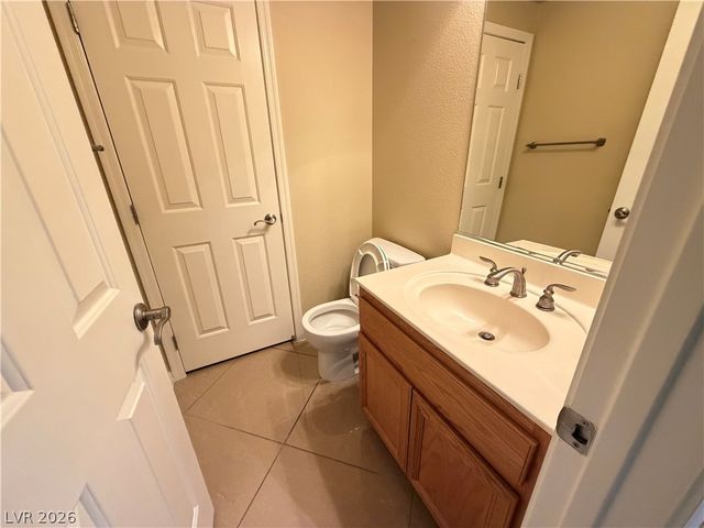11398 Belmont Lake Drive 102, Las Vegas, NV 89135