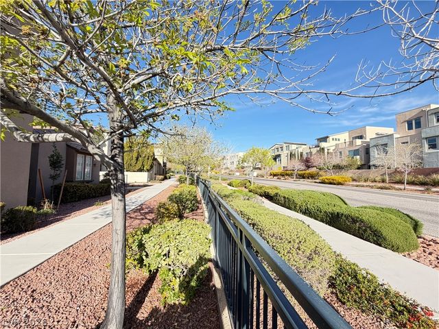 11398 Belmont Lake Drive 102, Las Vegas, NV 89135