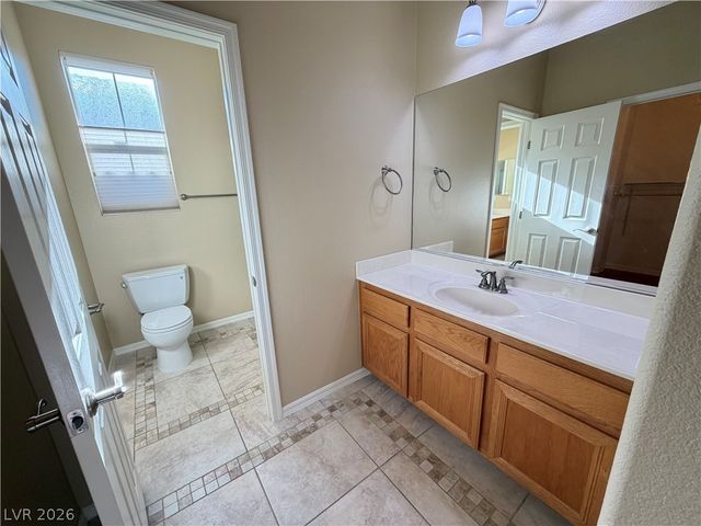 11398 Belmont Lake Drive 102, Las Vegas, NV 89135