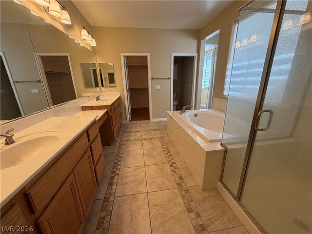 11398 Belmont Lake Drive 102, Las Vegas, NV 89135