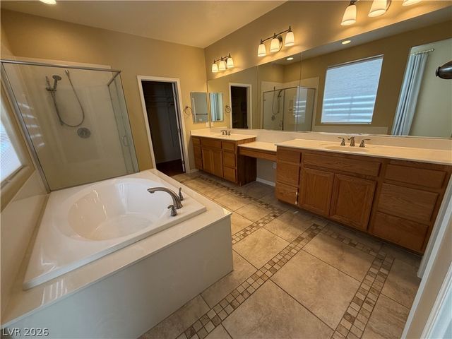 11398 Belmont Lake Drive 102, Las Vegas, NV 89135