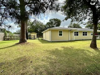 4031 Fairview Drive, Orange, TX 77630
