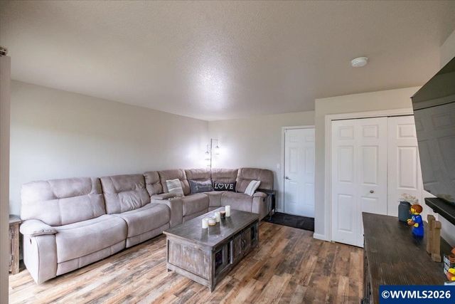 4165 Windy Av NE, Albany, OR 97322