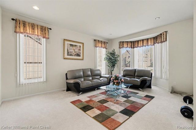 2146 Meadow Reed Drive, Sterling Heights, MI 48314