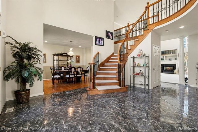 2146 Meadow Reed Drive, Sterling Heights, MI 48314