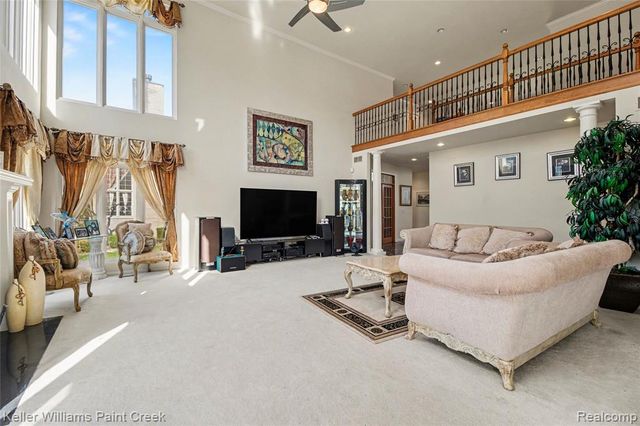 2146 Meadow Reed Drive, Sterling Heights, MI 48314