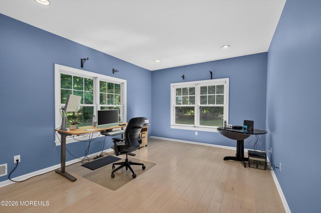 34 La Valley Drive, Manalapan, NJ 07726