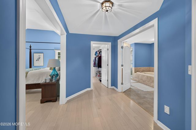34 La Valley Drive, Manalapan, NJ 07726