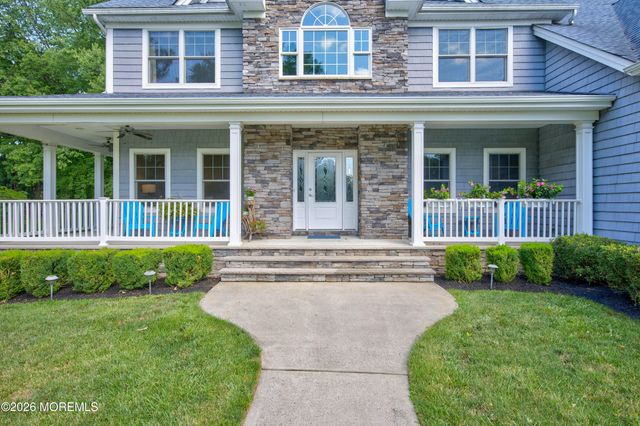 34 La Valley Drive, Manalapan, NJ 07726