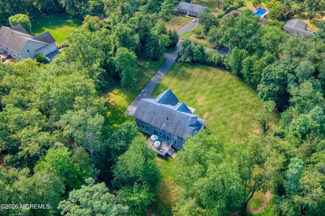 34 La Valley Drive, Manalapan, NJ 07726