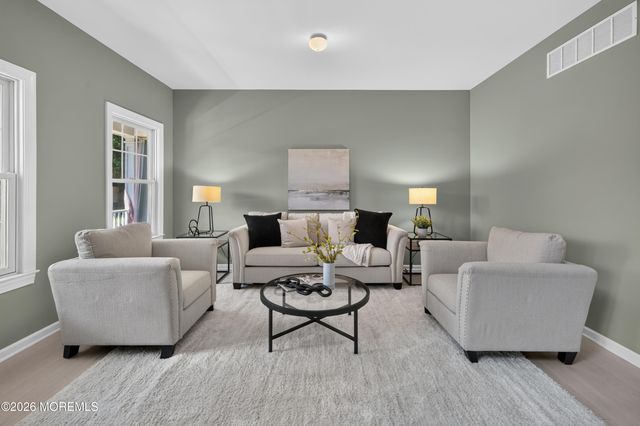 34 La Valley Drive, Manalapan, NJ 07726