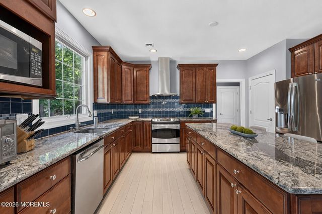 34 La Valley Drive, Manalapan, NJ 07726