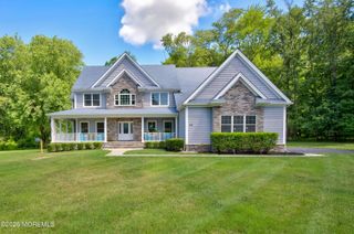 34 La Valley Drive, Manalapan, NJ 07726