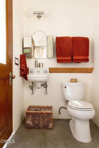 9427 T Circle Drive, Morongo Valley, CA 92256