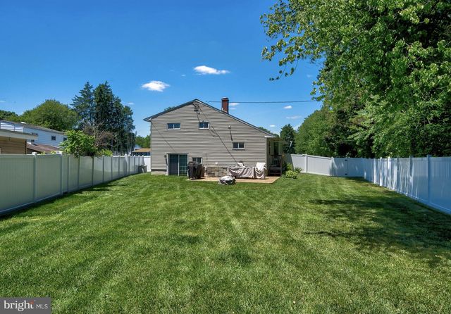 229 GREENE RD, Warminster, PA 18974