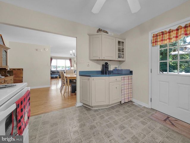 229 GREENE RD, Warminster, PA 18974
