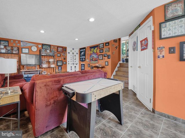 229 GREENE RD, Warminster, PA 18974