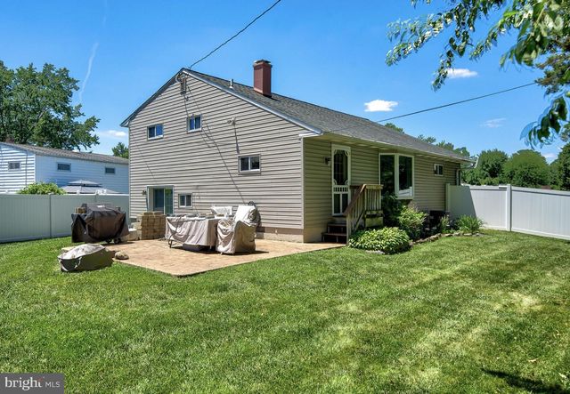 229 GREENE RD, Warminster, PA 18974