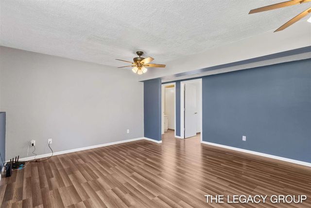 651 S 160th Avenue, Holland, MI 49423