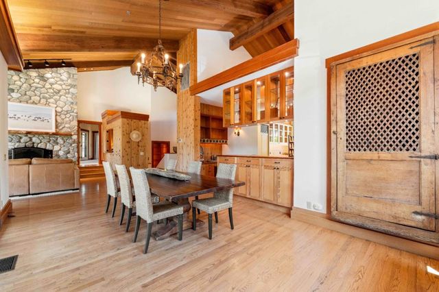 62 E Carmel Valley Road A, Carmel Valley, CA 93924