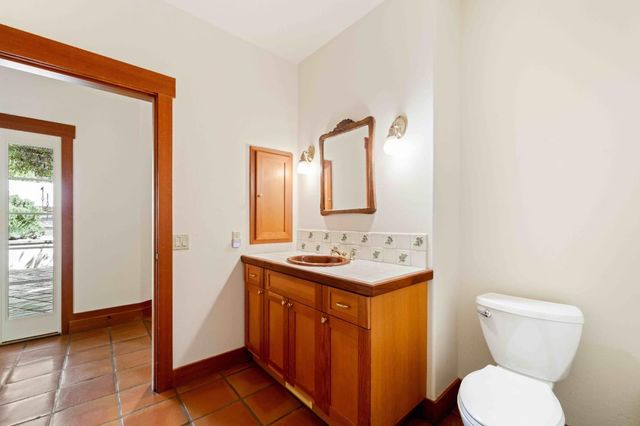 62 E Carmel Valley Road A, Carmel Valley, CA 93924