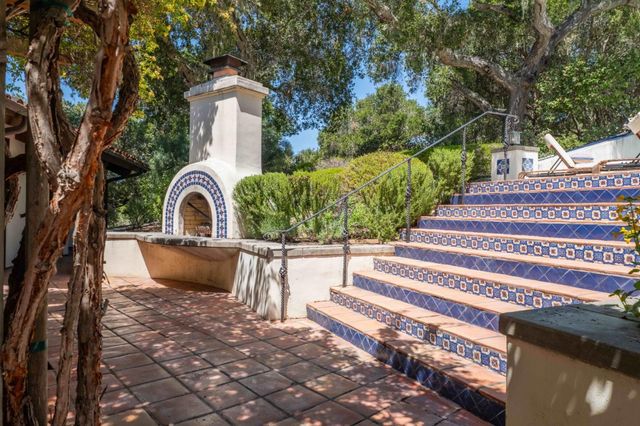 62 E Carmel Valley Road A, Carmel Valley, CA 93924