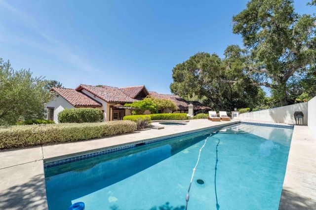 62 E Carmel Valley Road A, Carmel Valley, CA 93924