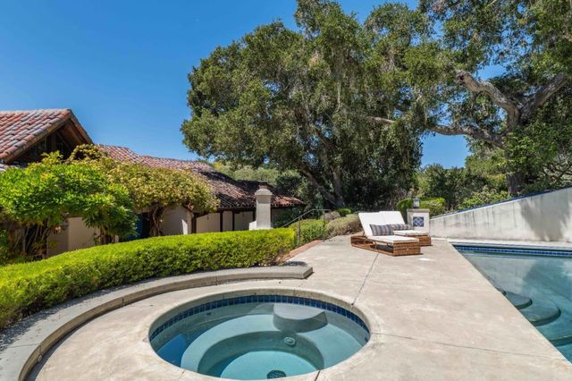 62 E Carmel Valley Road A, Carmel Valley, CA 93924