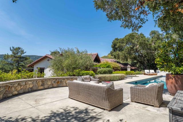 62 E Carmel Valley Road A, Carmel Valley, CA 93924