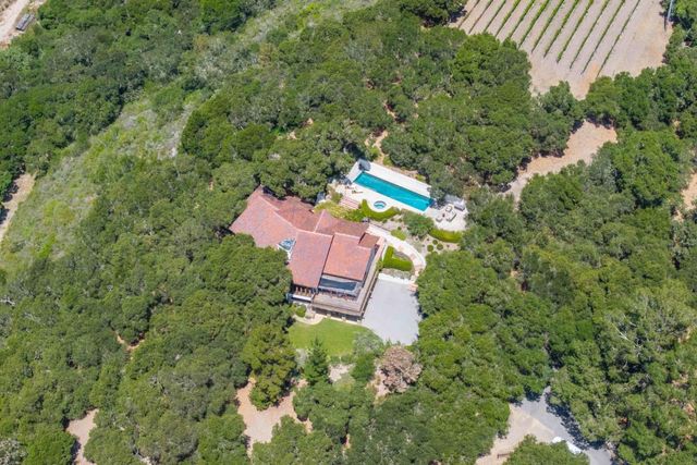 62 E Carmel Valley Road A, Carmel Valley, CA 93924