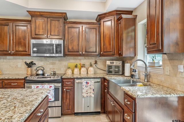 16543 Grand Coteau, Tyler, TX 75703