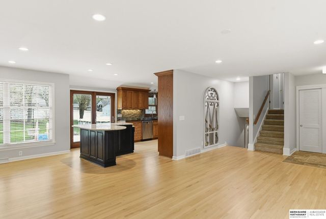 21708 Leavenworth Street, Omaha, NE 68022