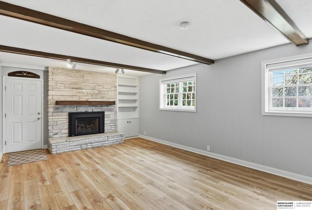 21708 Leavenworth Street, Omaha, NE 68022