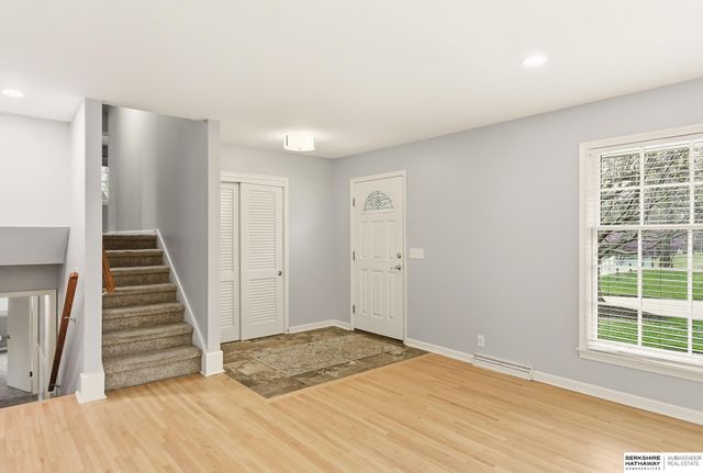 21708 Leavenworth Street, Omaha, NE 68022