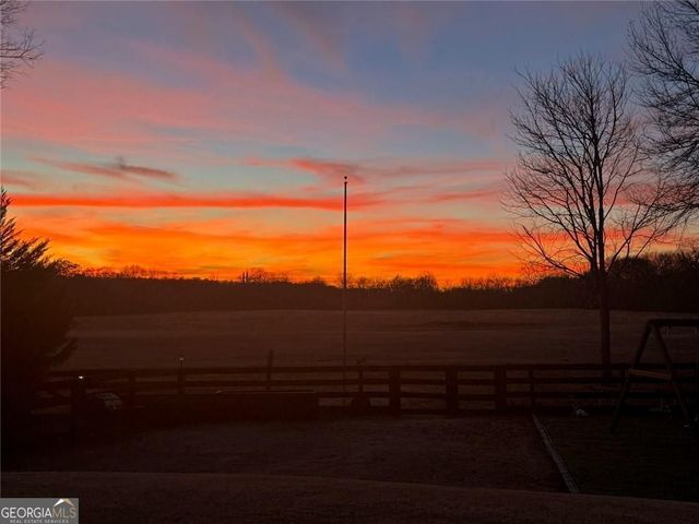 70 Seattle Slew Way, Cartersville, GA 30120