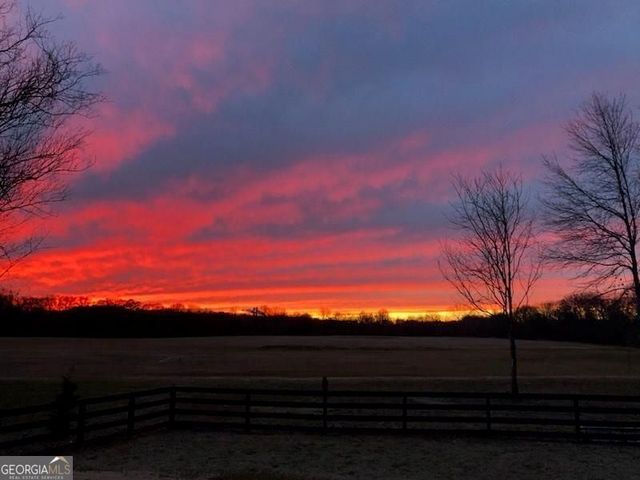 70 Seattle Slew Way, Cartersville, GA 30120