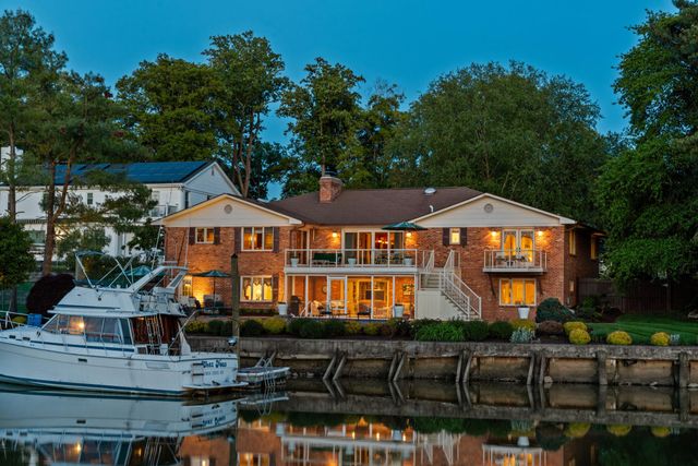 12313 HARBOUR CIR, Fort Washington, MD 20744