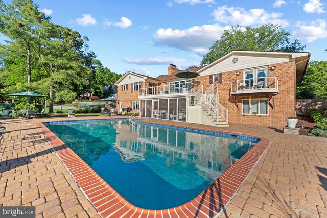 12313 HARBOUR CIR, Fort Washington, MD 20744